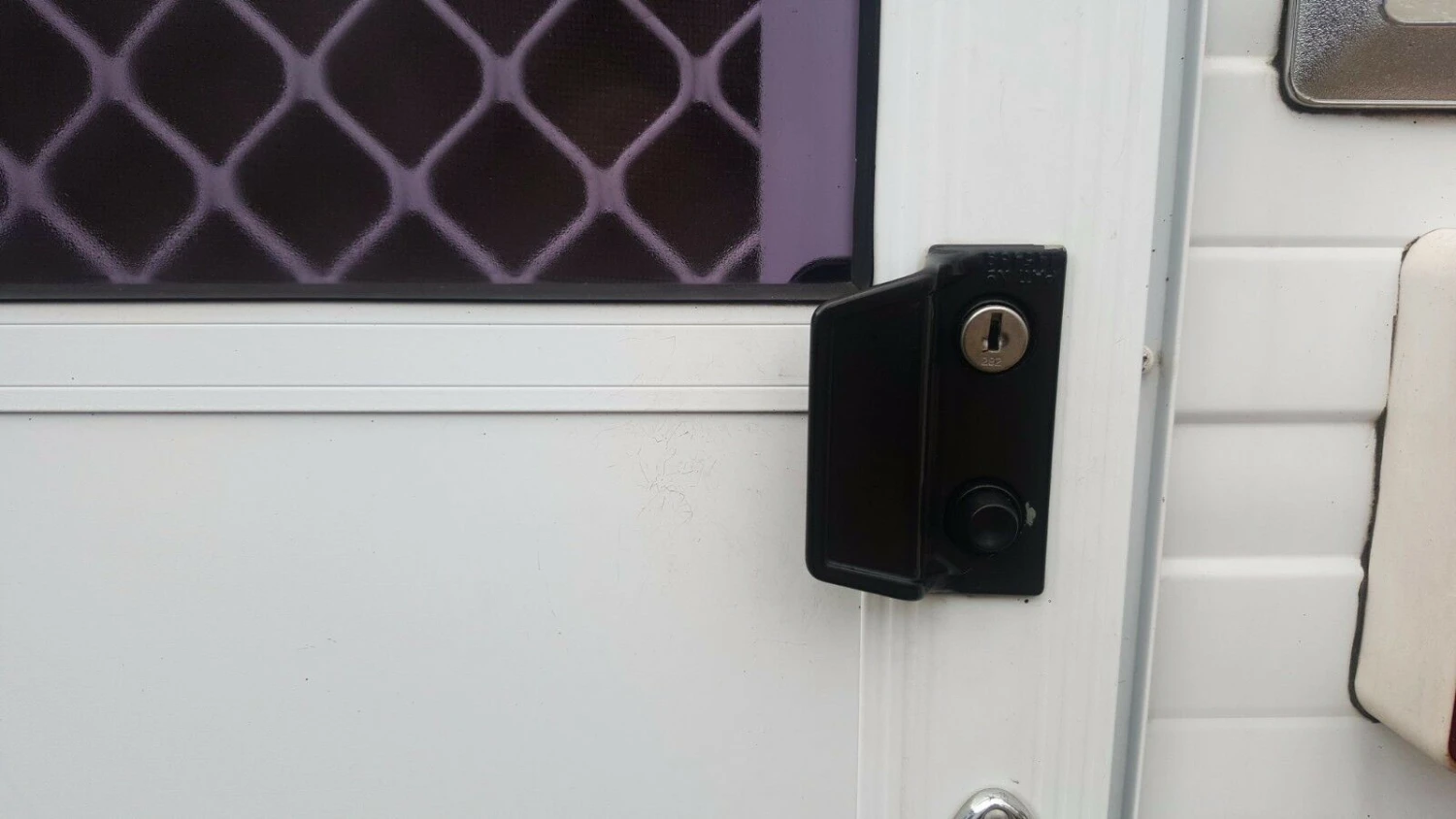 TRIMATIC CARAVAN DOOR LOCK COMPLETE OLD STYLE TRI JAYCO FRANKLIN MILLARD 014396 7 TRIMATIC CARAVAN DOOR LOCK COMPLETE OLD STYLE TRI JAYCO FRANKLIN MILLARD 014396 - Image 7